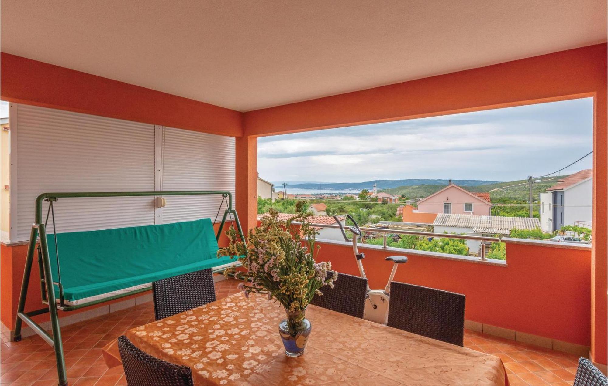 Nice Apartment In Plano With Kitchen Bagian luar foto